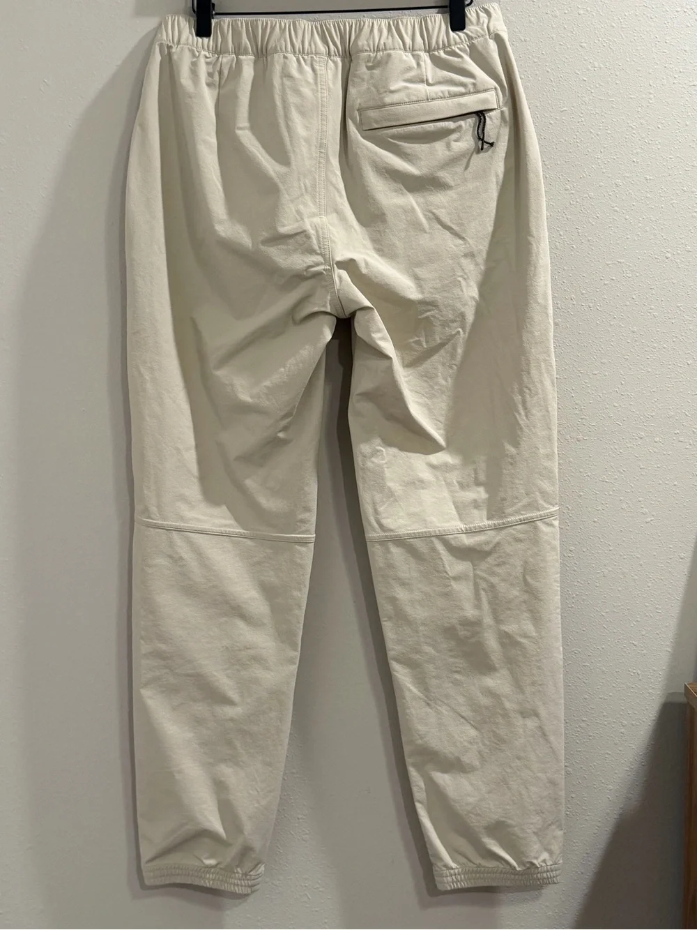 Belstaff Size Medium Ivory Cargo Jogger Pants Utility Techwear Buckle Waist